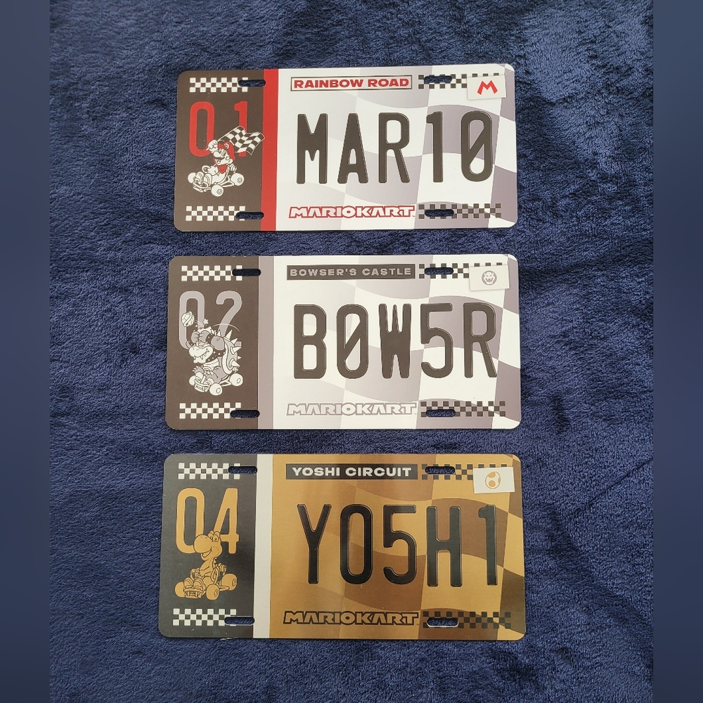 Mario Kart Racing Limited Collectible Metal Print License Plates (Zavvi 2019)